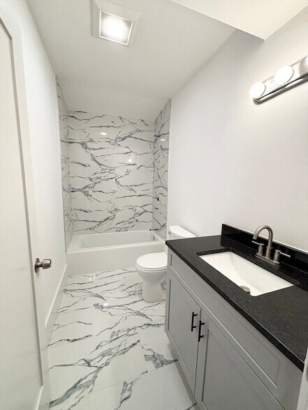 Building Photo - 134 Bow St