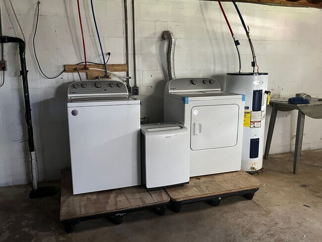 Building Photo - Home for rent in Weyers Cave