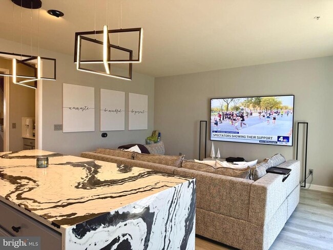 Building Photo - 7548 Morris St