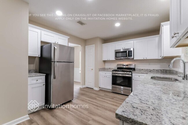 Building Photo - 521 Michael Cir