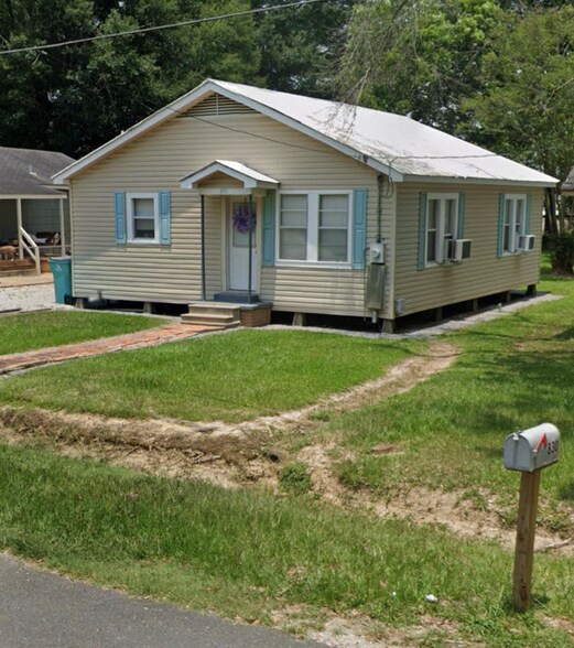 Building Photo - 840 Tate St