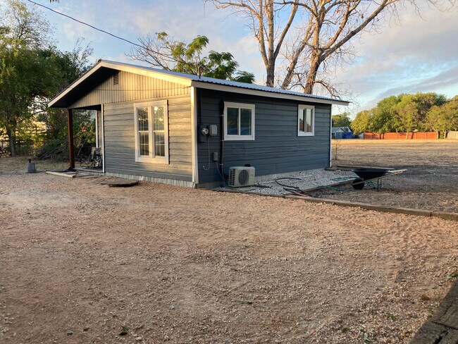 Building Photo - 147 N Kowald Ln