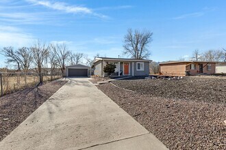 Building Photo - Updated Home in Security! A Must See!