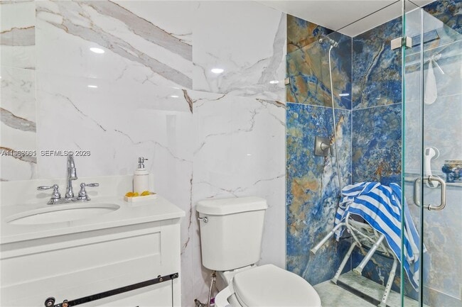 Building Photo - 860 Curtiss Dr