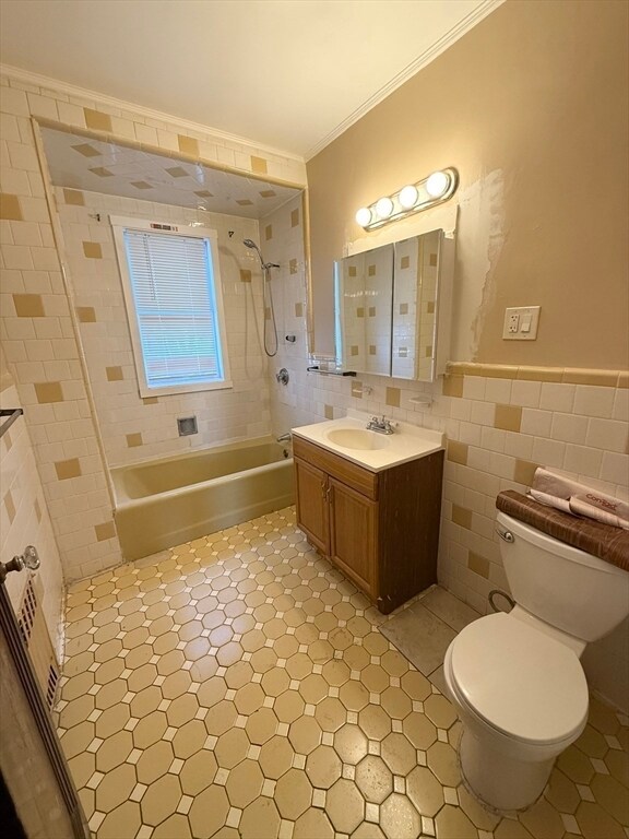 Building Photo - 123 Glendower Rd