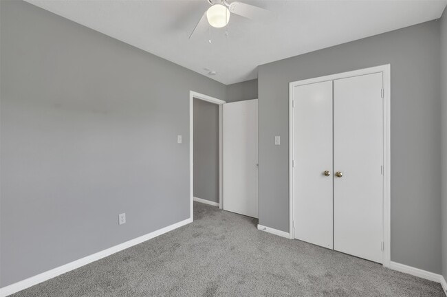 Building Photo - 16245 Sun View Ln