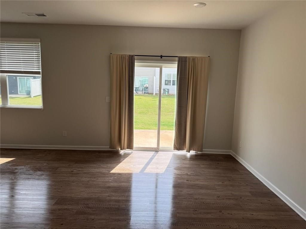 Building Photo - 5223 Canberra Dr