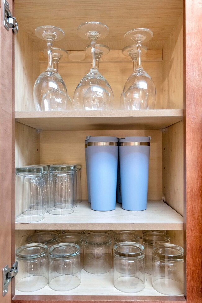 Building Photo - 8101 Resort Village Dr