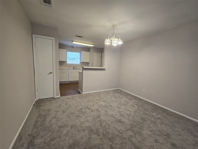 Building Photo - 16022 Old River Rd