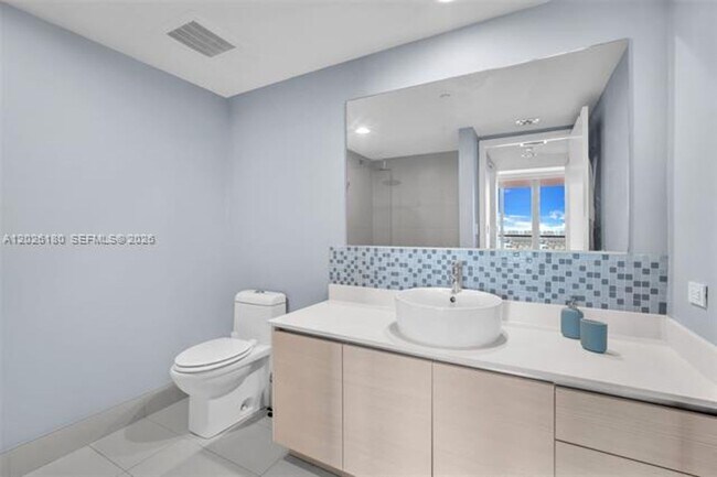 Building Photo - 2602 Halladale cu-T3105