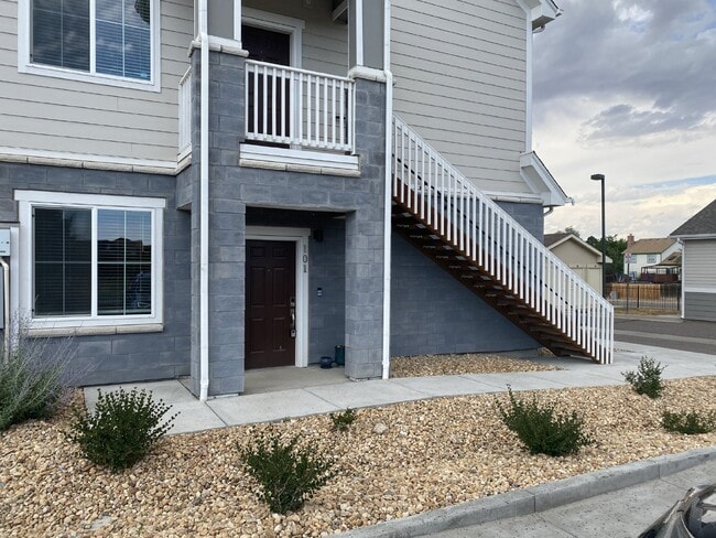 Building Photo - Newly Built Condo in the Side Creek Neighborhood!