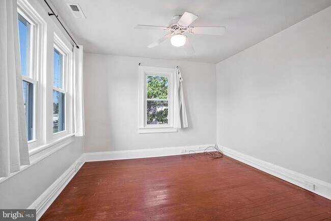 Building Photo - 508 Cording Ave