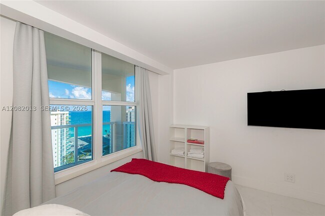 Building Photo - 3800 S Ocean Dr