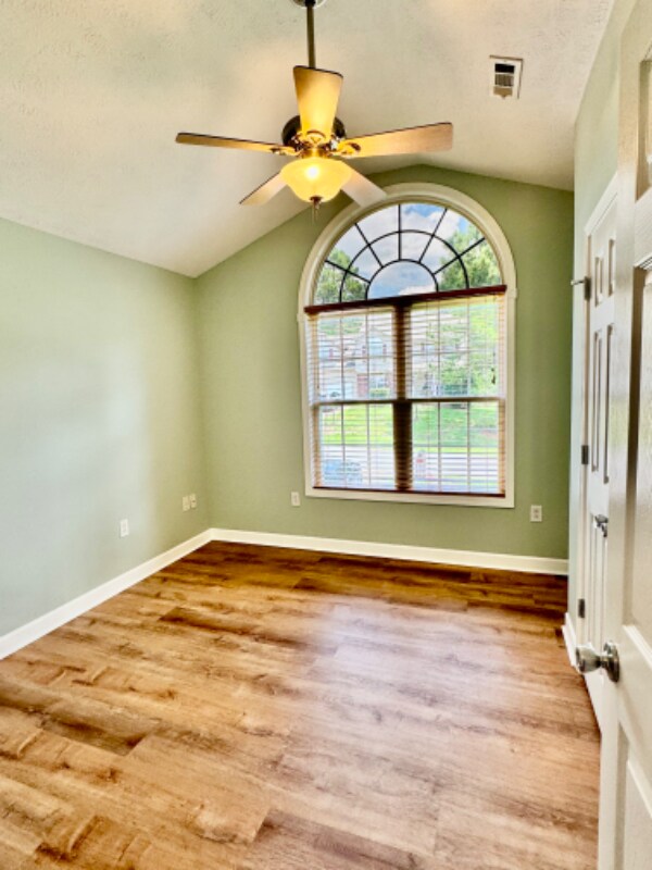 Building Photo - 64 Lakewind Ct