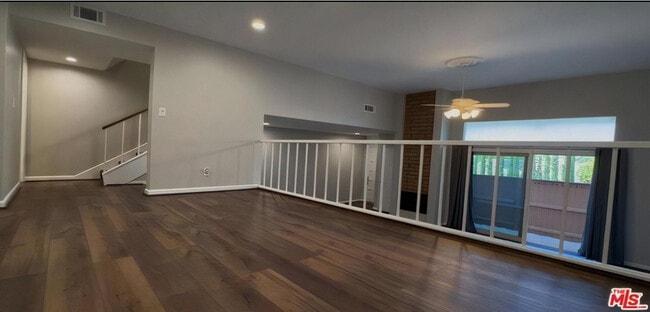 Building Photo - 11260 Overland Ave, Unit #2E