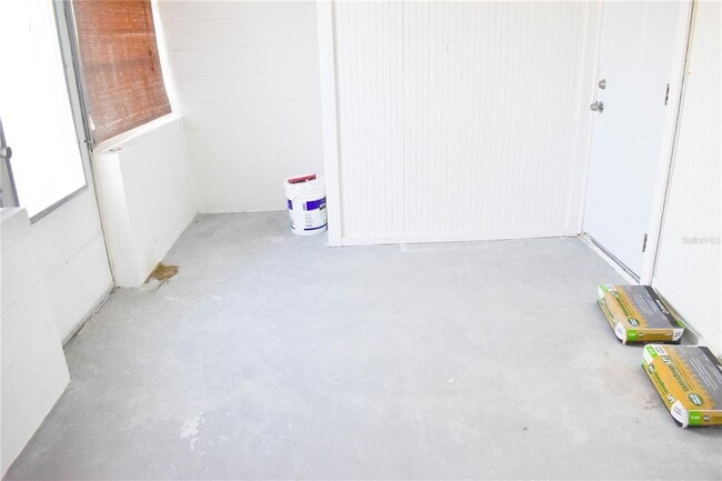Building Photo - 7435 Hollyridge Dr