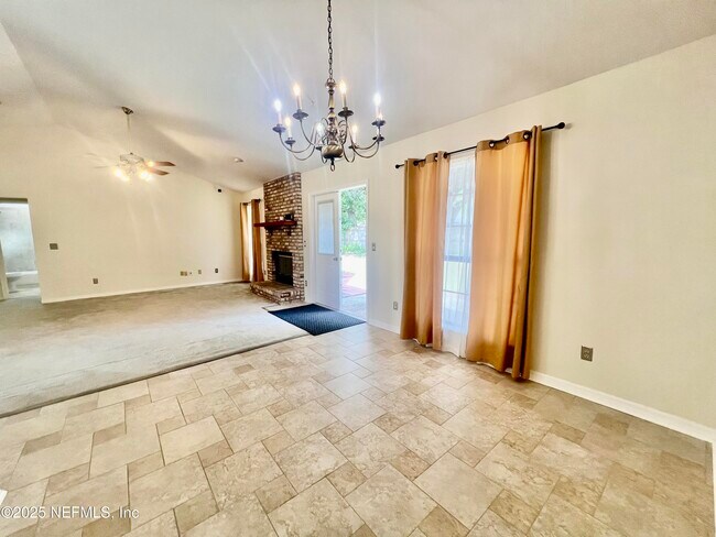Building Photo - 8456 Bandera Cir W