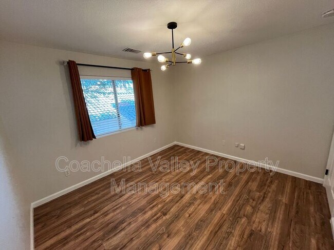 Building Photo - 69731 Willow Ln