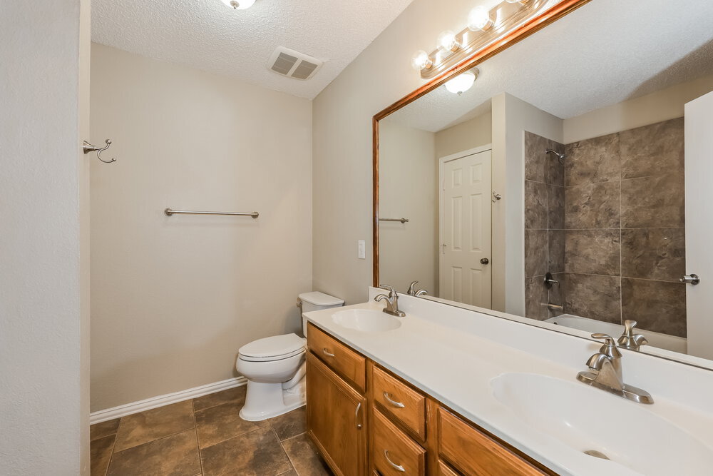 Building Photo - 8736 Eaglestone Way