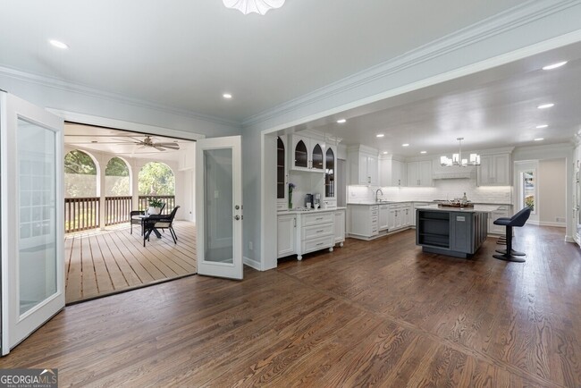 Building Photo - 459 Atlanta Country Club Dr