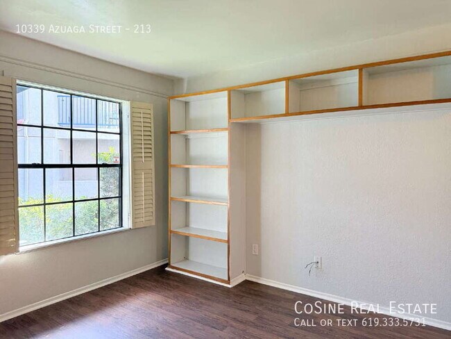 Building Photo - 10339 Azuaga St