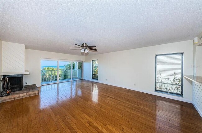Building Photo - Beachfront Paradise in Indian Shores – Stunning Gulf & Intracoastal Views! 3bed|2bath