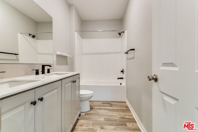 Building Photo - 713 Daniel Freeman Cir