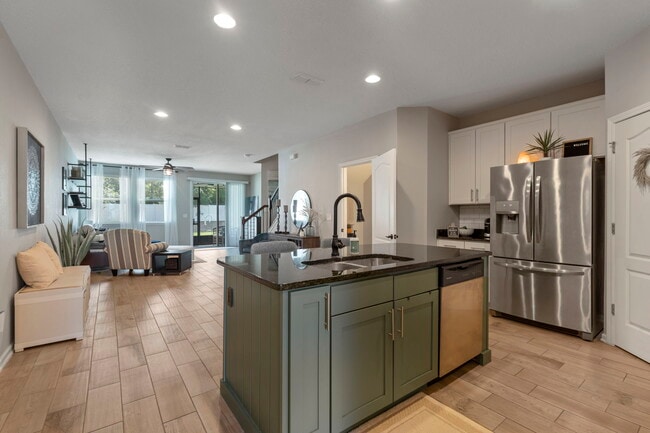 Building Photo - 143 Servia Dr