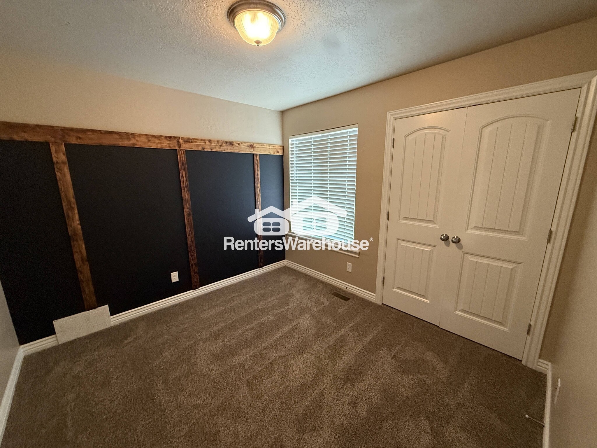 Building Photo - 1347 Skip St