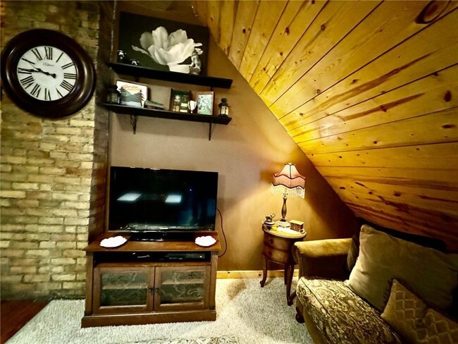 Building Photo - 1464 W Minnehaha Ave