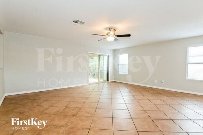 Building Photo - 9966 E Deer Trail