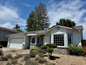 Building Photo - Move-in ready, Charming single level 4 bedroom, 2  bath home in San Ramon!