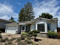 Building Photo - Move-in ready, Charming single level 4 bedroom, 2  bath home in San Ramon!