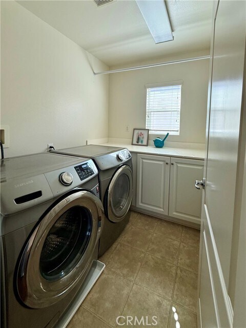 Building Photo - 14540 Manchester Ave