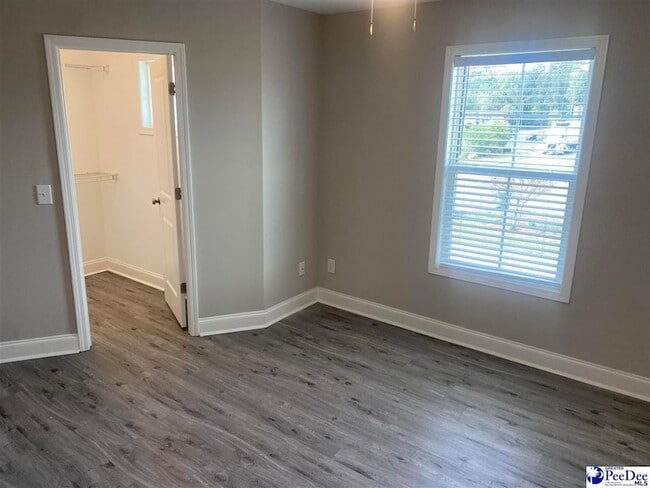 Building Photo - 1160 S Festival Drive