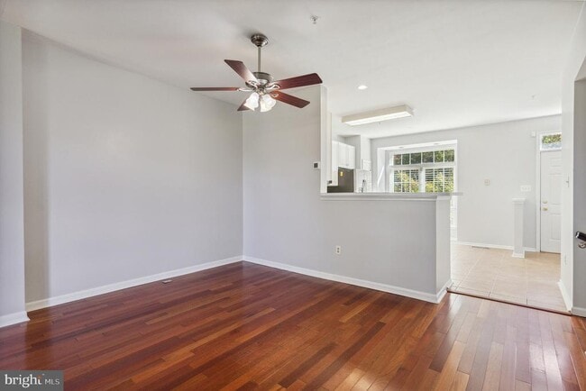 Building Photo - 1520 Long Dr Ct