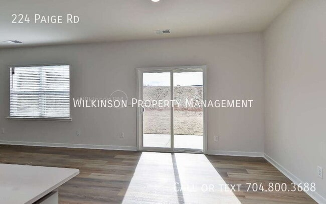 Building Photo - 224 Paige Rd