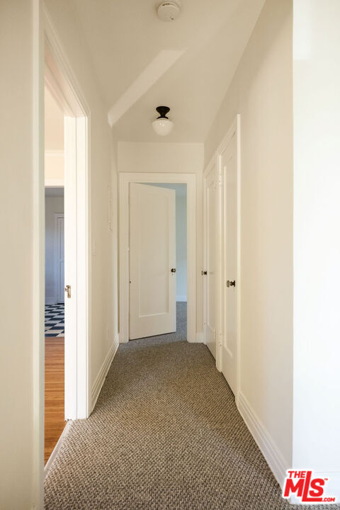 Building Photo - 824 Brent Ave