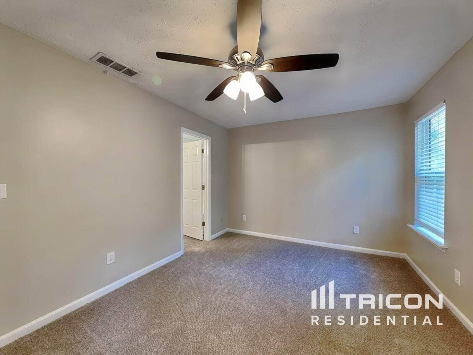 Building Photo - 2340 Amber Hills Way