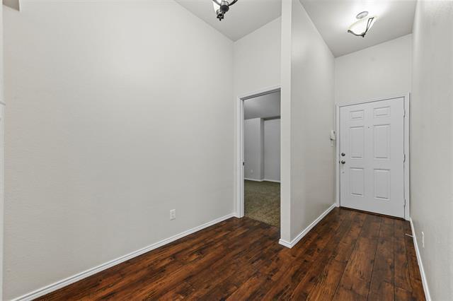 Building Photo - 2008 Cattle Creek Rd