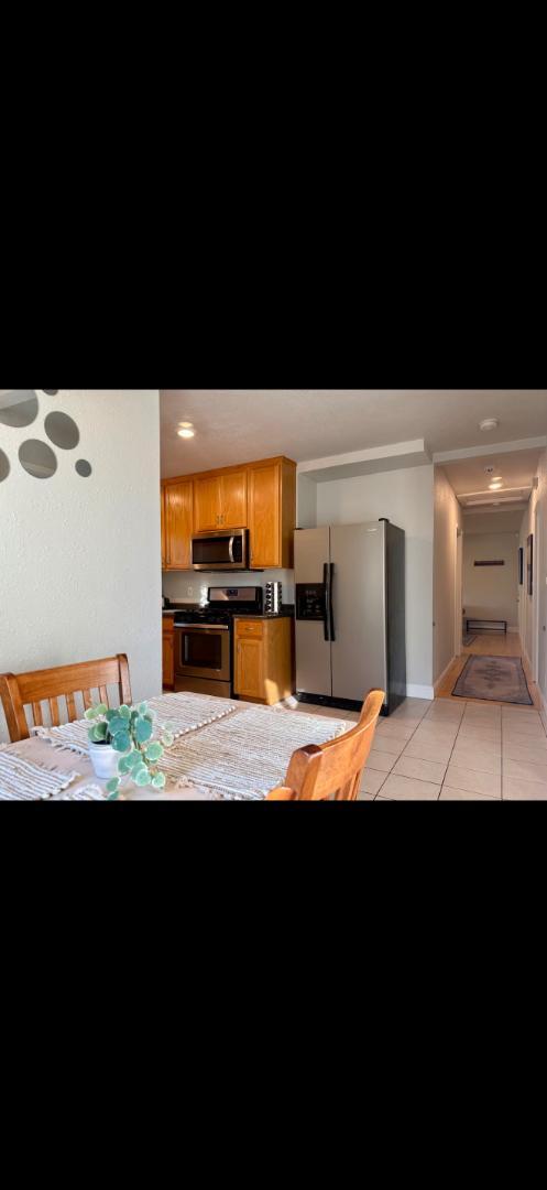 Building Photo - 4000 4th Ave