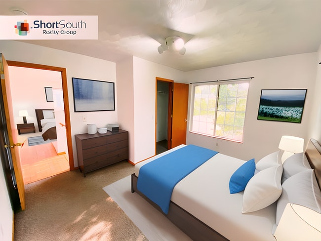 Building Photo - 4 bed 2 bath Single Family Home