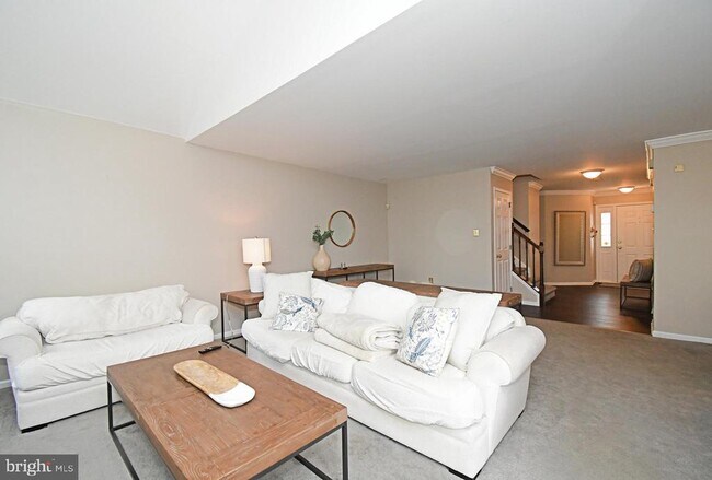 Building Photo - 1039 Greenes Way Cir