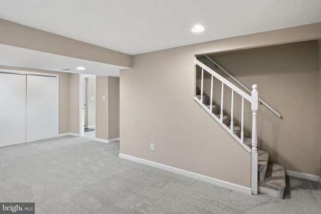 Building Photo - 4621 Greenhill Ave