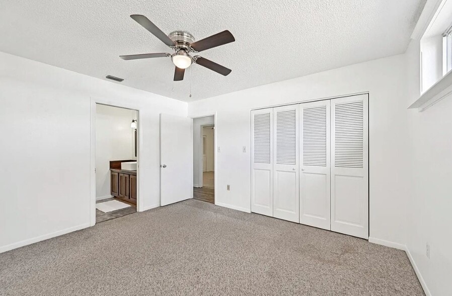 Building Photo - 1550 Dorchester St