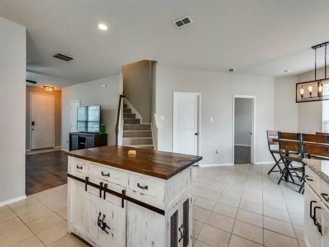 Building Photo - 6009 Myers Ct