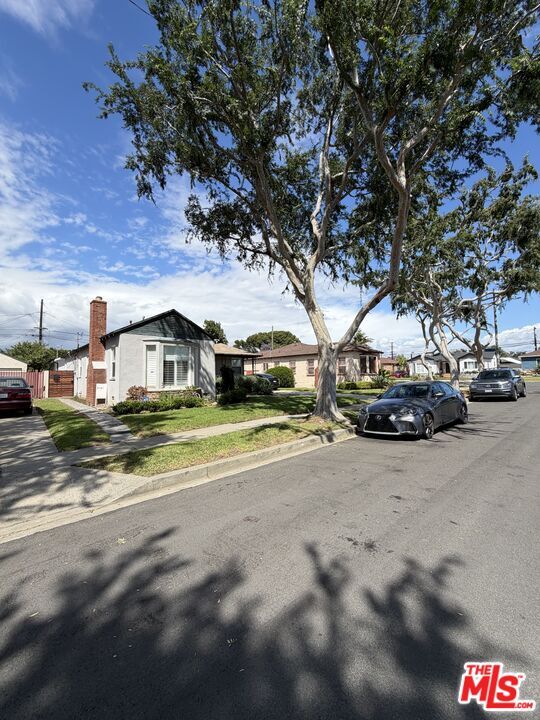 Building Photo - 2715 W 95th St