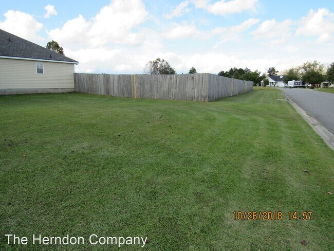 Building Photo - 3 br, 2 bath House - 3712 Kendall Court