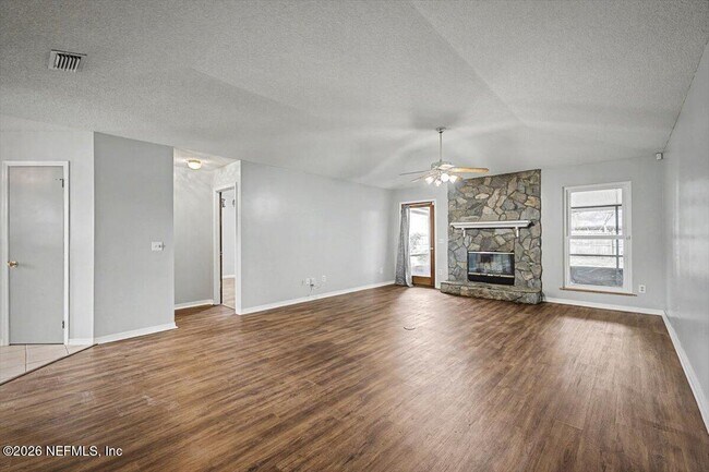 Building Photo - 8472 Bandera Cir W