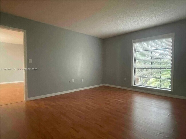 Building Photo - 5550 NW 44th St